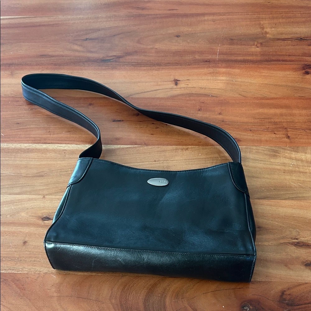Tula Black Leather Shoulder Bag in mint condition